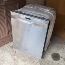 Dishwasher 