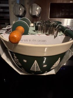 New The Bakeshop Holiday Mini Rolling Pin & Cookie Cutter Set - $10