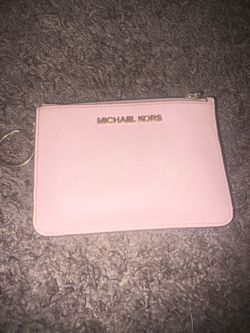 Micheal Kors Pink Mini wallet