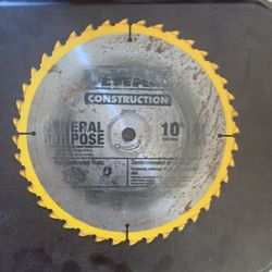 Slightly Used DEWALT 10 inches GENERAL PURPOSE WOOD BLADE