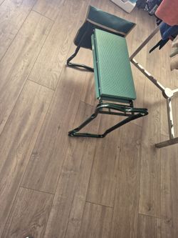 Garden Kneeler and Seat with Foam Pad