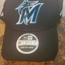 New Era Men's Black Miami Marlins 2021 Father's Day  9FORTY Stretch-Snap Hat