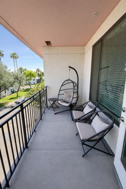 Patio Furniture - Basket Chair/Egg Chair