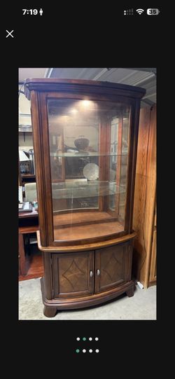 Display / Storage Cabinet 