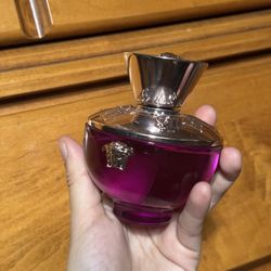 Versace Dylan Purple Perfume 
