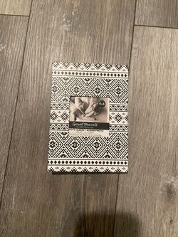 Black and white photo album with 24 pockets #photobook #album