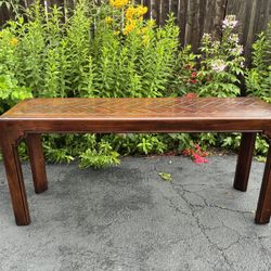 HENREDON FURNITURE Four Centuries Collection Sofa / Entryway Table.