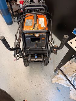Vulcan Tig welder (Like New)
