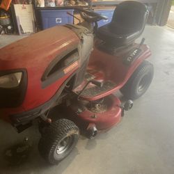 Craftsman Riding Mower. 
