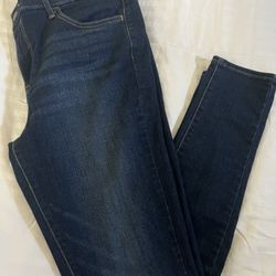 Levi’s 710