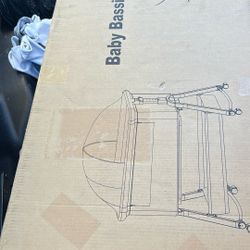 Brand New Baby Bassinet 