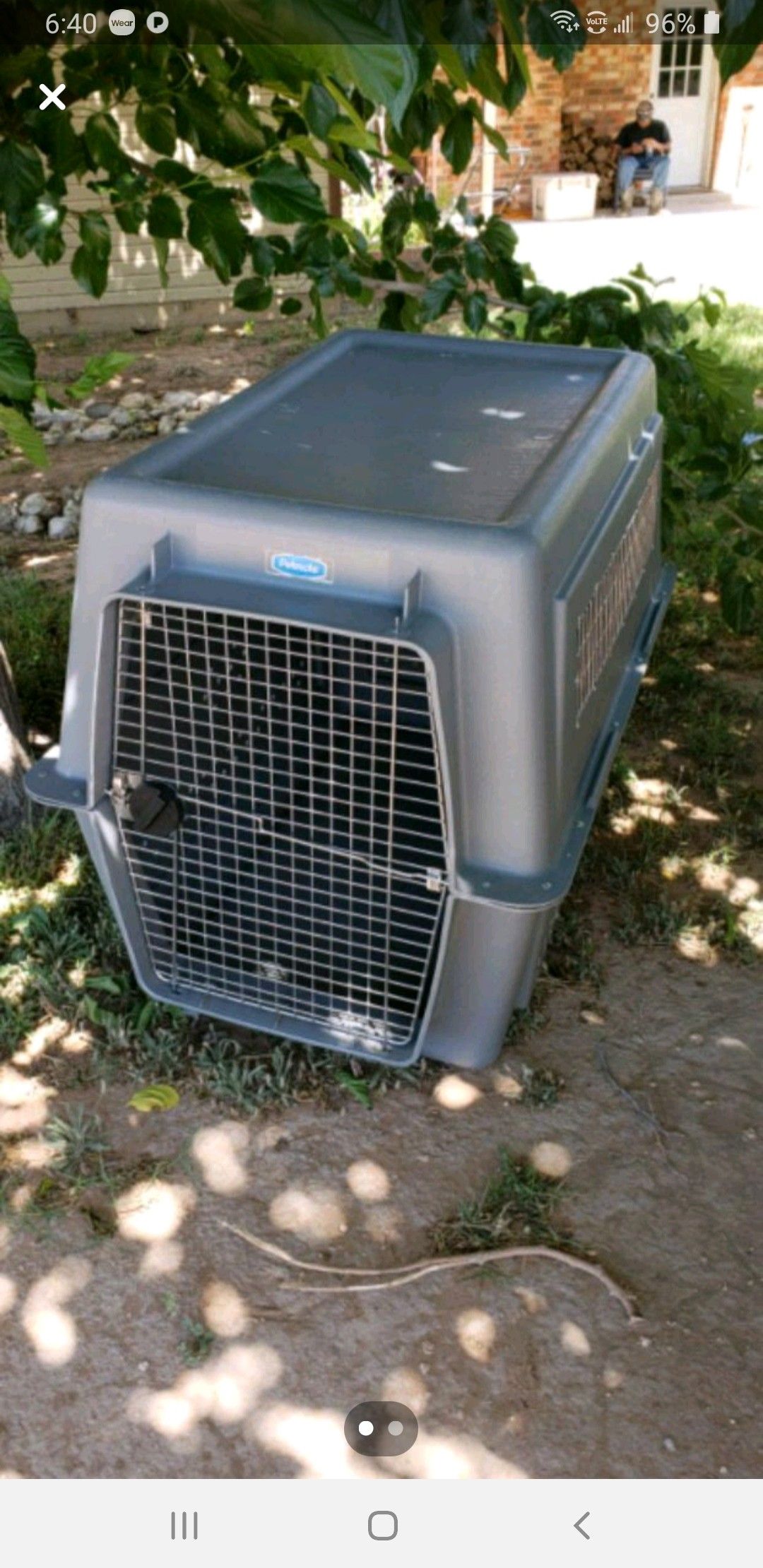 Petmate Giant size kennel.