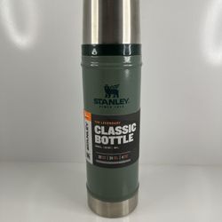 New Stanley Classic Legendary Vacuum Insulated Bottle | 20 oz | Hammertone Green