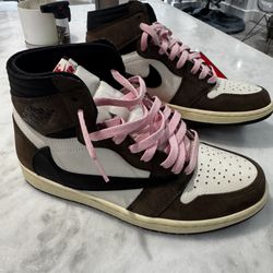 Jordan 1 Travis Scott