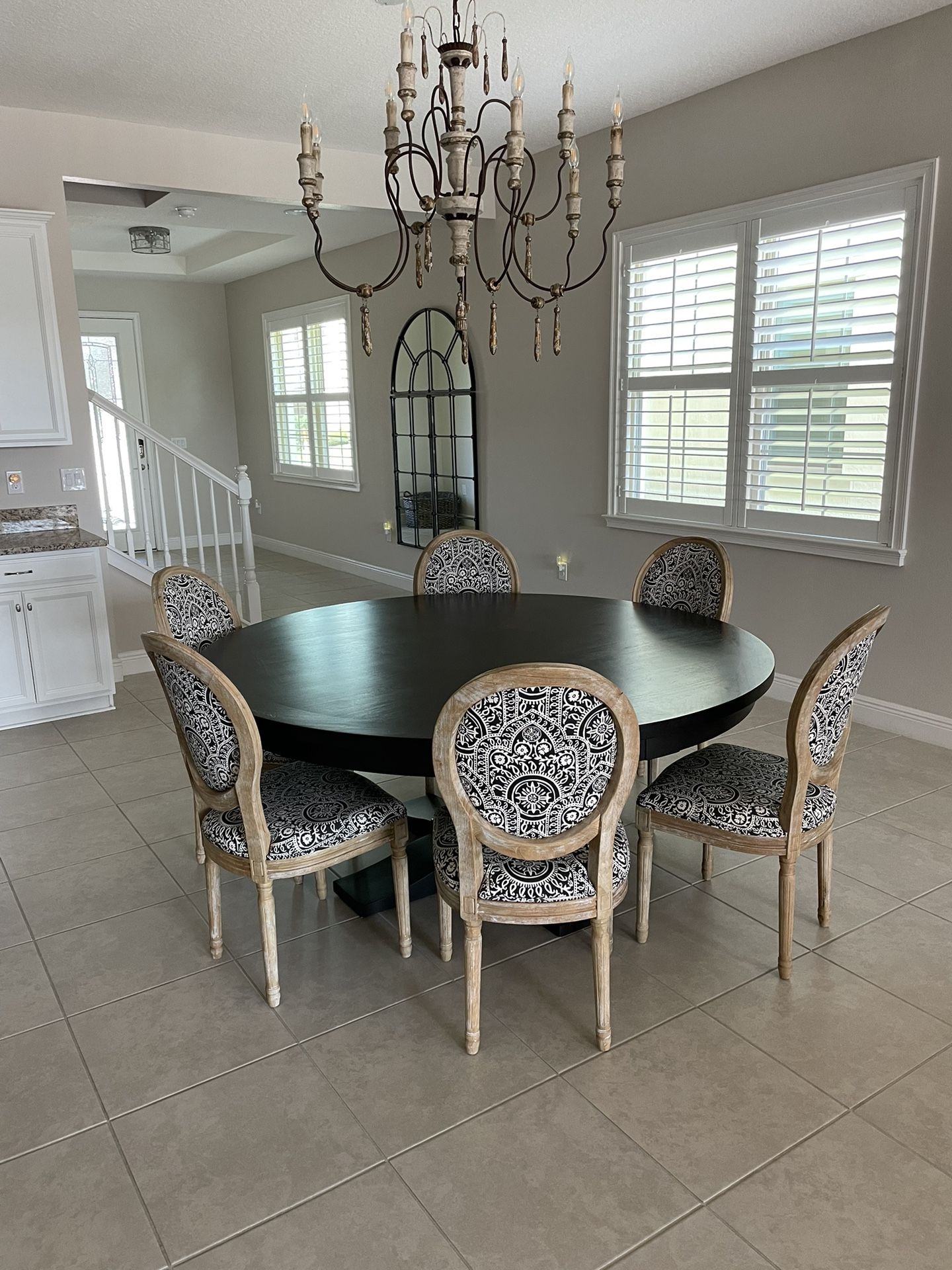 6 Ft Dia. Restoration Hardware Table for Sale in Orlando, FL OfferUp