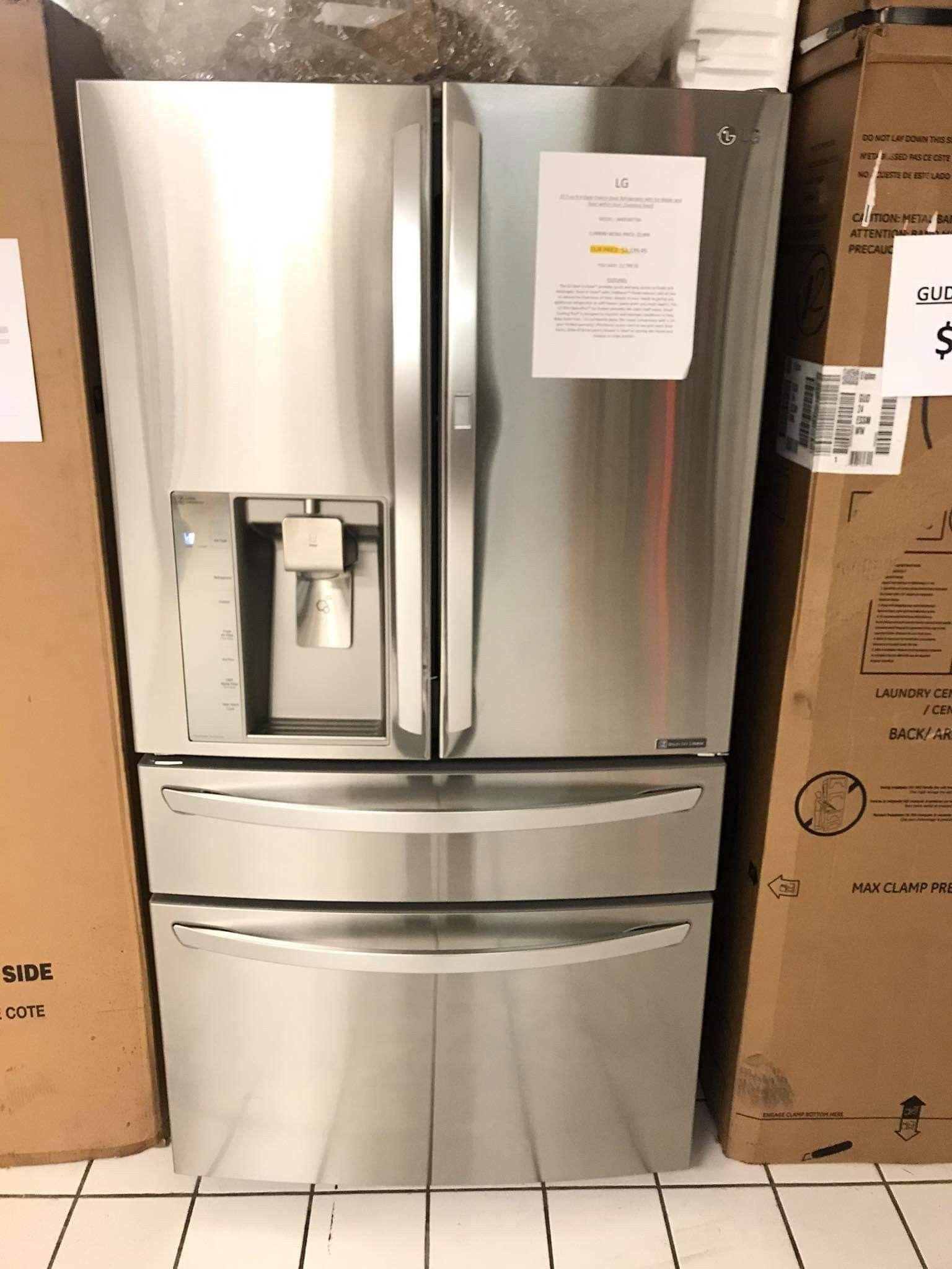 LG 29.7-cu ft 4-Door French Door Refrigerator with Ice Maker