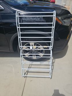 Shoe rack