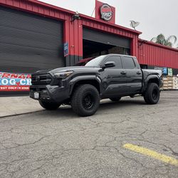 Lock offroad Mojave with new 33” Falken all terrain tires