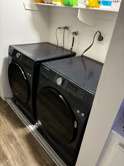 Samsung Front-Load Washer and Dryer Set