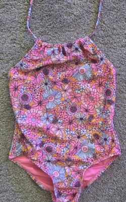 Girls size 6/6x swimsuit