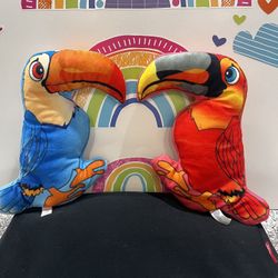 COLORFUL PARROT PLUSH PAIR - 9 INCHES TSLL - 2 INCH WIDTH 