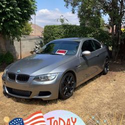 BMW 335xi 09