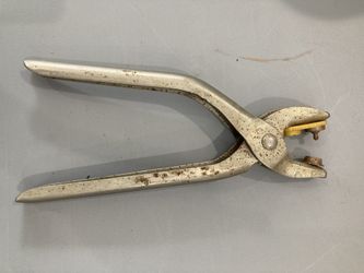 Press Snap Grommet Pliers