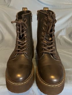 Steve Madden men’s black boots zip sides worn one time size 8 great condition