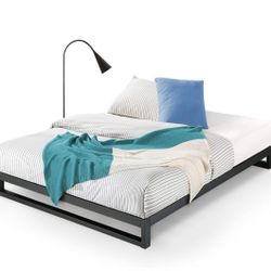 ZINUS Platform Metal Bed Frame, King