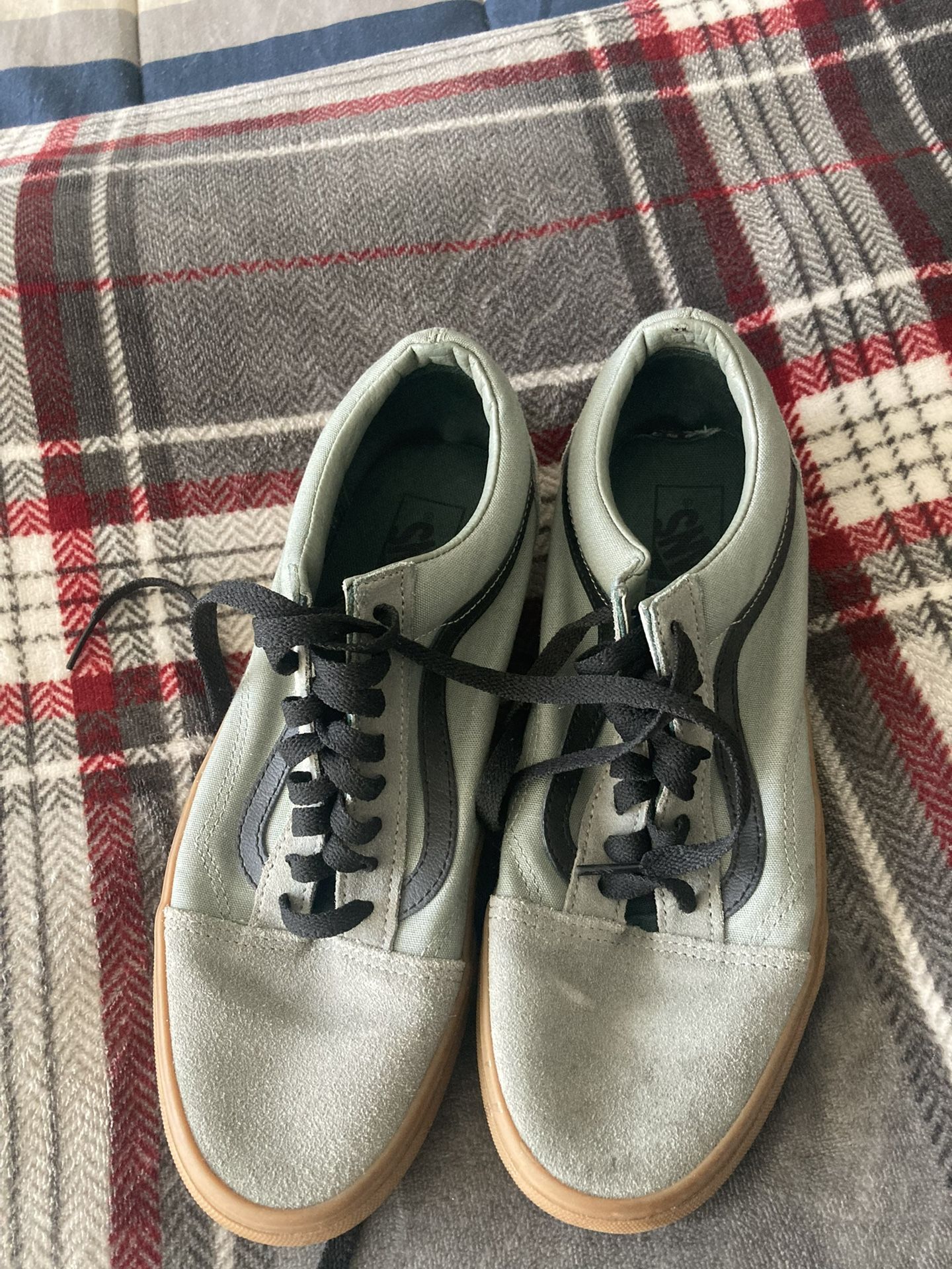 Mens green Vans size 9