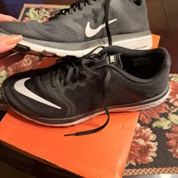Nike Used Shoes Size 11