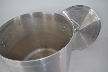 10 gal/40 qt  Crestware Aluminum Stockpot With Spigot