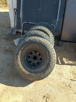Jeep tires 35 x12.5x15