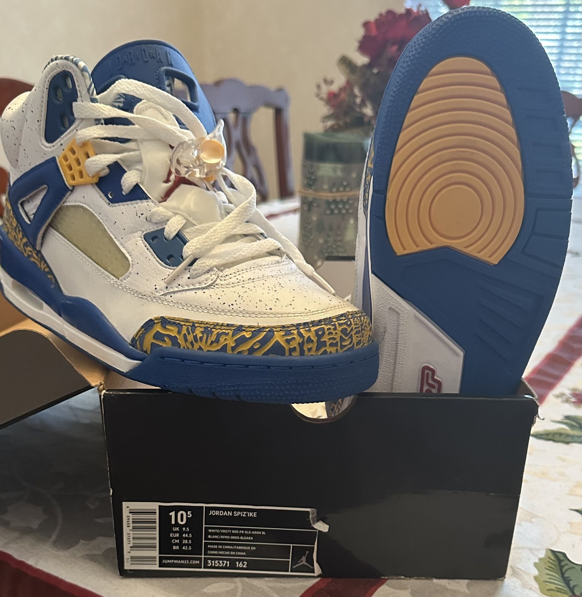 Jordan Spikes Do The Right Thing (best Offer)