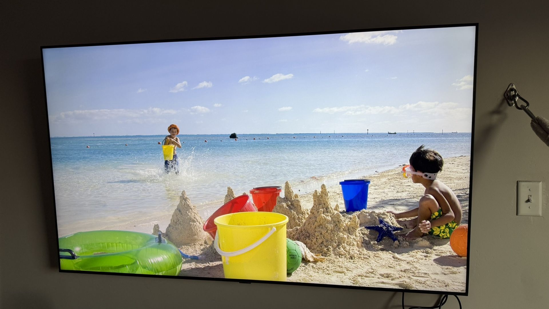 Tv 70” 4K with Stand Included.