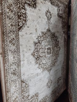 New area rug 8x11