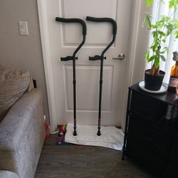 Millennial Medical InMotion Underarm Crutch Set (Used)