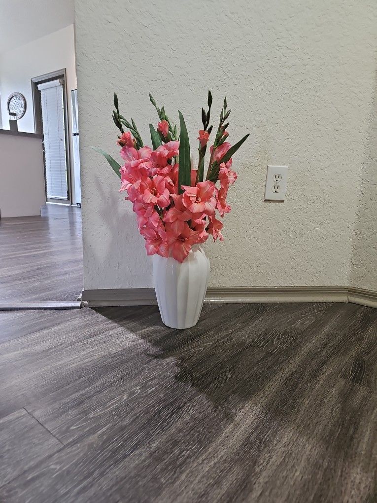 Fake Flower Vase