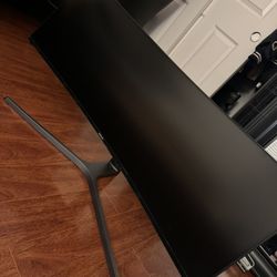 Samsung curved 43” monitor 
