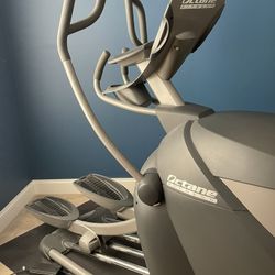 Elliptical Octane Q47e