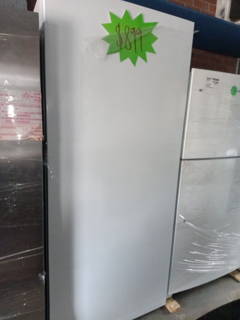 New Stand Up Deep Freezer