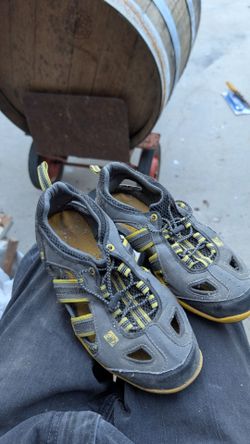 Free Body Glove water shoes. Never used.