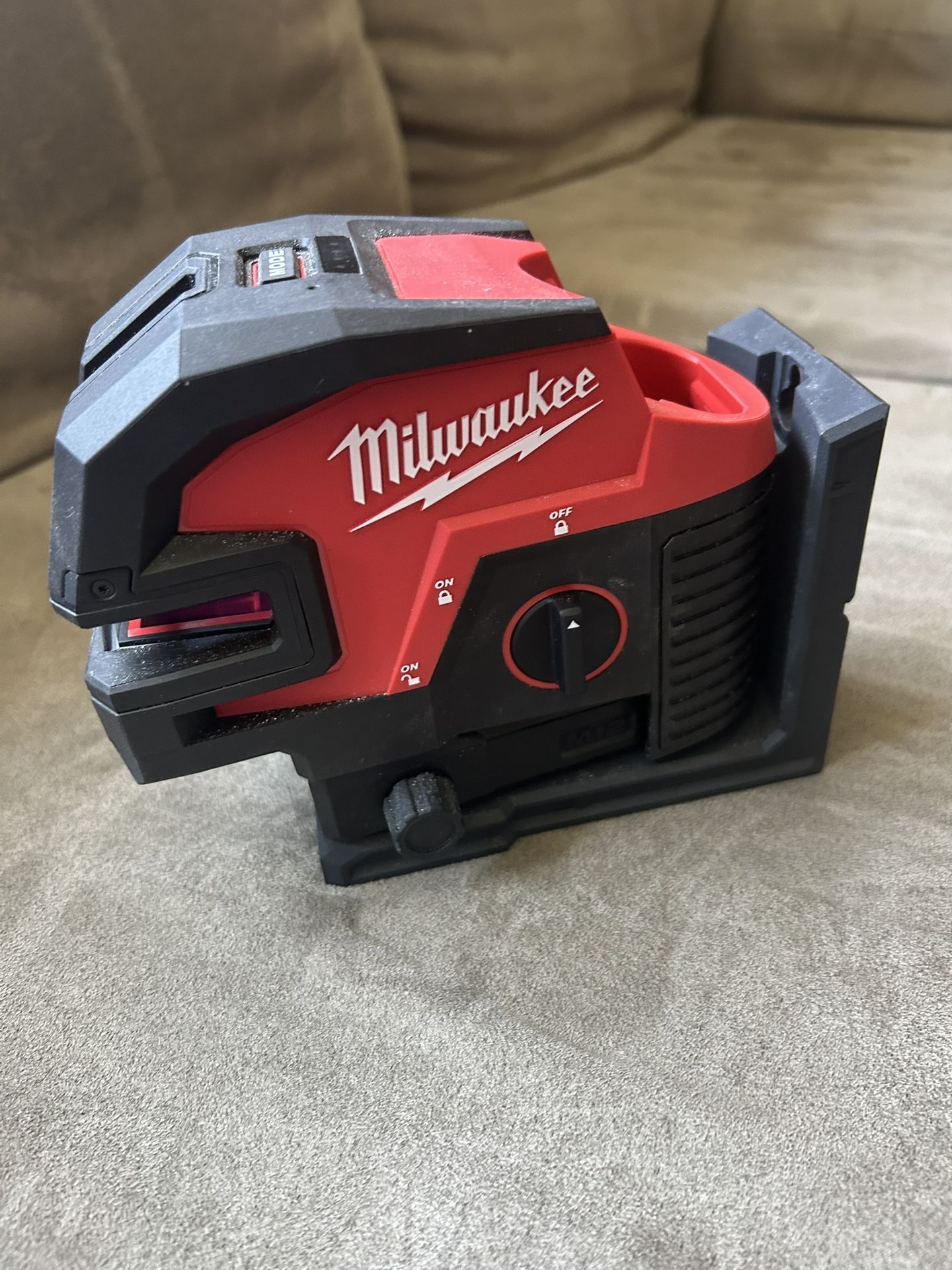 M12 12-Volt Lithium-lon Cordless Green Cross Line and 4-Points Laser (Tool Only)