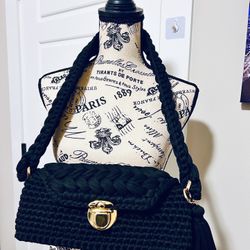 Shoulder Bag with Puff Stitch Strap