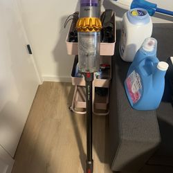 Dyson Vacuum 