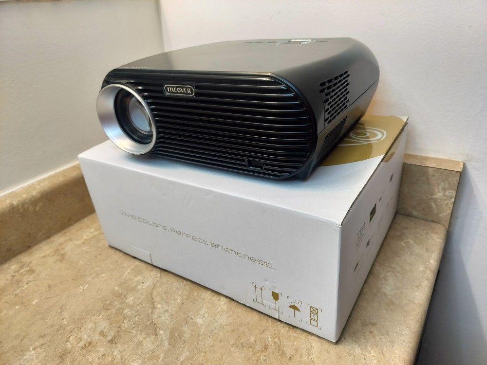 LED Full HD Smart Android Projector 