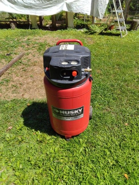 20 Gallon Air Compressor 