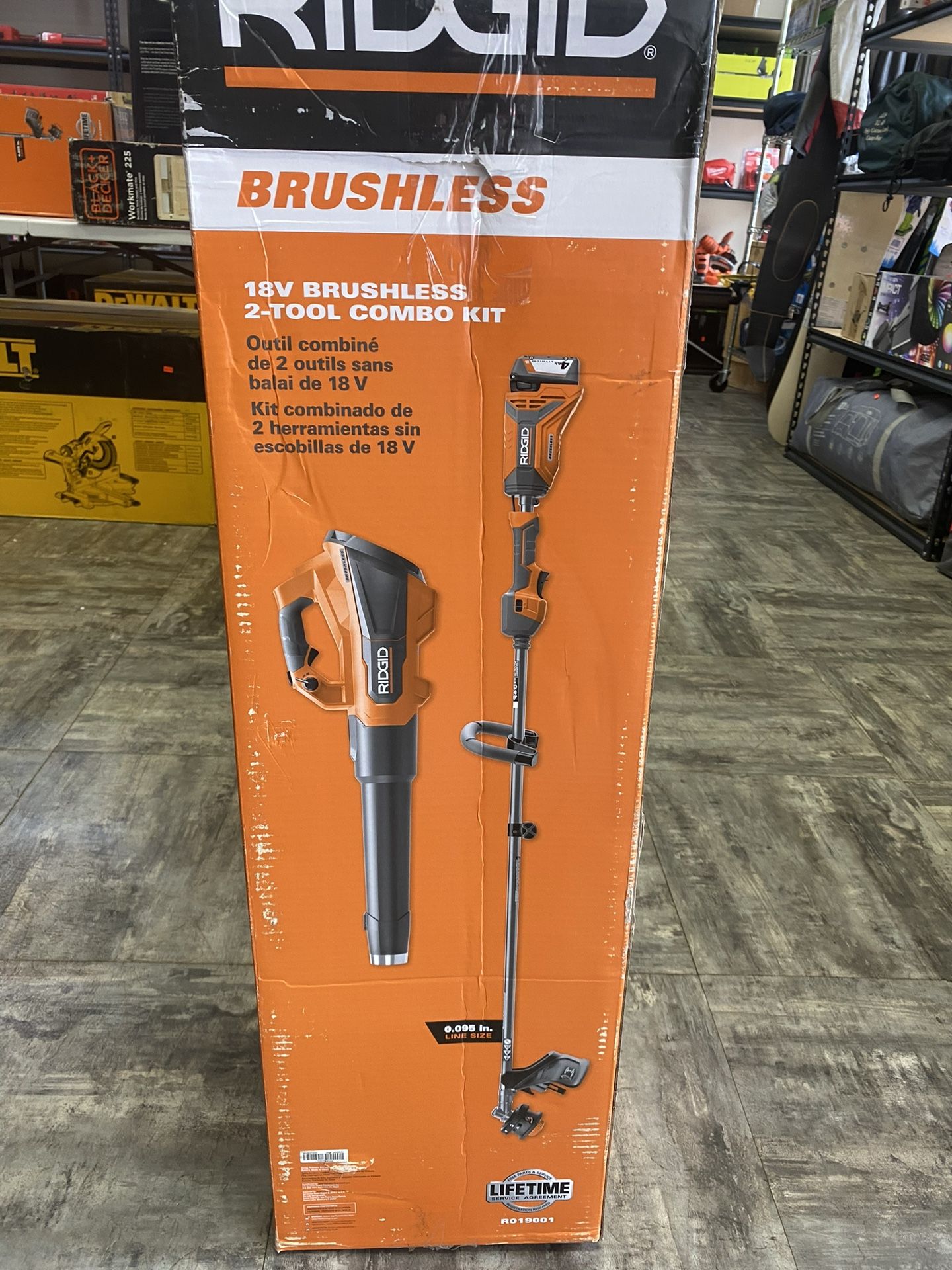 Rigid 2 Tool Landscaping Kit