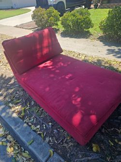 Free Chaise Lounge
