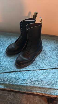 Dr Martens size 6.5 woman’s